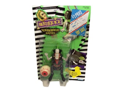 Lot 313 - Kenner BeetleJuice Neighbourhood Nasties (1990) Street Rat with Flying Eye, on punched card with bubblepack (dented) No.30250 (1)