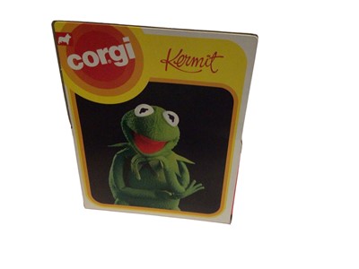 Lot 269 - Corgi (c1979) Muppet Show Kermit No. 2030, Fozzie No. 3031Miss Piggy No. 2032 & Animal No. 2033, all in window boxes (4)