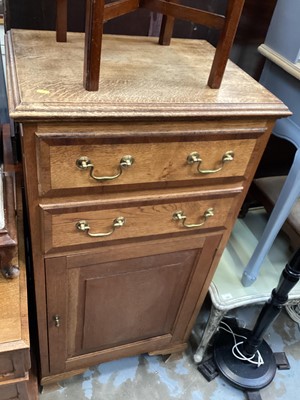 Lot 1327 - 18th century style oak and crossbanded side cabinet