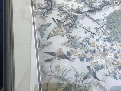 Lot 784 - 19th century Chinese silk embroidery of birds