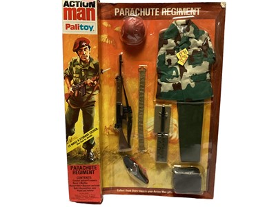 Lot 243 - Palitoy Action Man (1970-1983) Parachute Regiment, in locker box packaging No.34301 (1)