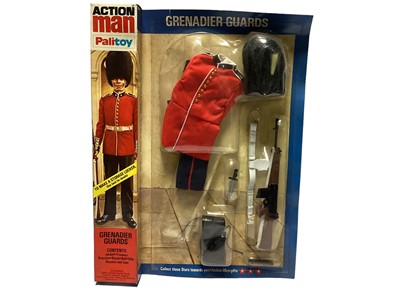 Lot 248 - Palitoy Action Man (1970-1984) Grenadier Guards Outfit, in locker box packaging No.34302 (1)