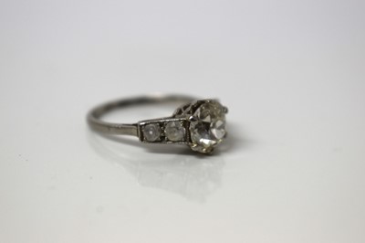 Lot 446 - Fine 1930s diamond ring the central stone flanked by diamond set shoulders