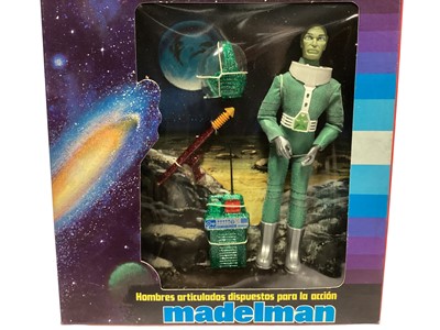 Lot 206 - Madelman (1980-1983) Cosmic Hombre Verde 6 1/2" action figure with green space suit, in window box Ref: 903 (1)