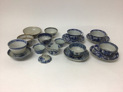 Lot 9 - Collection of 18th and 19th century Chinese blue and white porcelain tea wares, of various shapes and sizes (23 items)