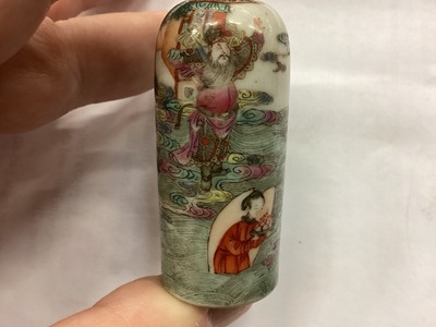 Lot 830 - Good quality 19th century Chinese enamelled porcelain snuff bottle, decorated with continuous frieze, 8cm high, seal mark to the base, raised on pierced wooden stand