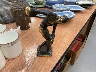 Lot 450 - Bronze metal discus thrower