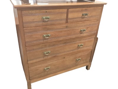 Lot 1231 - Edwardian chest of two short and three long drawers