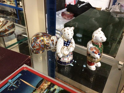 Lot 76 - Royal Crown Derby cat paperweight and two bears (3)