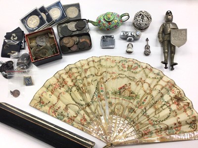 Lot 1045 - Small pierced silver trinket box, a miniature silver violin, group of various coins, vintage mother of pearl and silk fan and other items