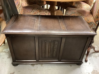 Lot 1297 - Modern oak coffer