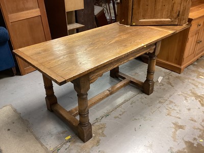 Lot 1274 - Good quality oak refectory table