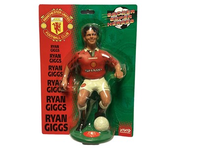 Lot 1897 - Vivid Imaginations (c1997) Soccer Super Heroes Manchester United players Ryan Giggs No.41112 & Teddy Sheringham No.41157, both on punched card with bubblepack (2)