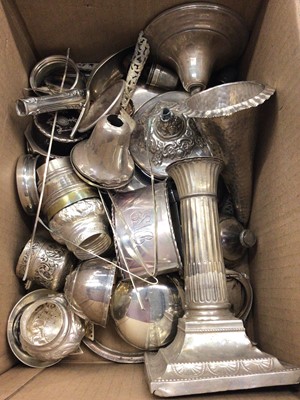 Lot 1063 - Group of broken silver and white metal pieces/ parts