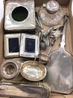 Lot 1071 - Group of miscellaneous silver