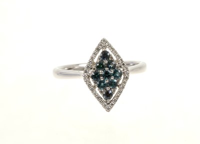 Lot 689 - Alexandrite and diamond cluster ring