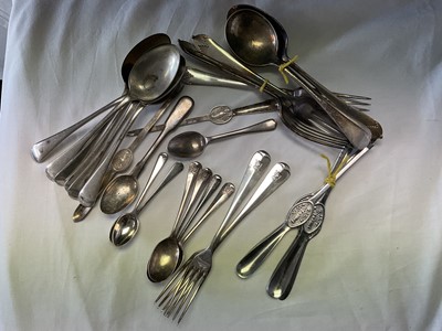 Lot 366 - Four silver plated teaspoons and two forks from H.M. Royal Yacht Britannia, with crowned E.R.II ciphers to handles and other plated items