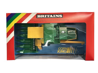 Lot 32 - Britains Corn King 4891 combine harvester with maize head, in window box (window slightly cracked) No.9576 (1)