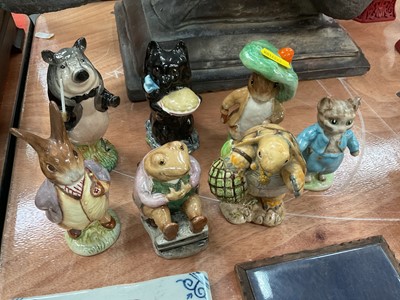 Lot 422 - Seven Beswick Beatrix Potter and Pig Band figures (7)