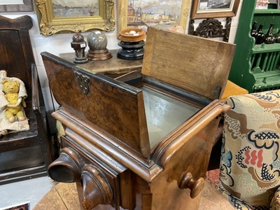 Lot 1608 - Late 19th century mahogany stereoscope complete with a drum of cards