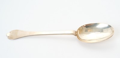 Lot 342 - Late 17th century Trefid tablespoon