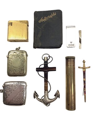 Lot 1079 - Large Victorian Scottish silver mounted agate kilt pin/brooch in the form of an anchor, Victorian silver vesta case (Birmingham 1900), one other Edwardian vesta case, silver money clip and sundries