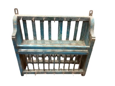 Lot 1636 - Small early 19th century plate rack