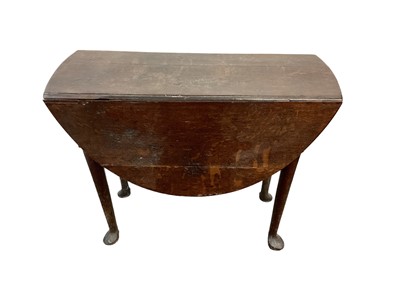 Lot 1717 - 18th century oak gateleg table with tapered turned legs and pad feet