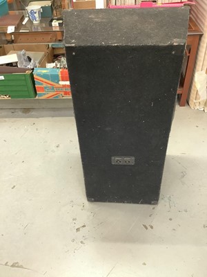 Lot 6 - Large speaker with two carrying handles. Approximately 76cm tall by 47cm wide.