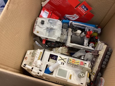 Lot 635 - Selection of space vehicle models (qty)