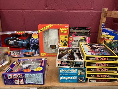 Lot 643 - Selection of Space Toys & Puzzles (1 shelf)