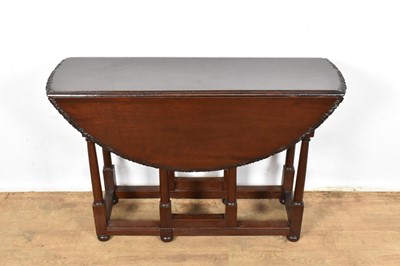 Lot 1360 - Small 18th century red walnut gateleg table