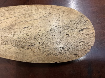 Lot 947 - Māori whale bone club (patu parāoa)