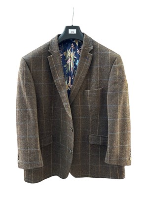 Lot 570 - Gentlemans wool jacket in checked fabric, as new, 46in chest, supplied by Peddar's of Sudbury