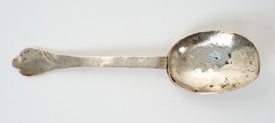 Lot 344 - Late Charles II silver Trefid spoon, with oval rat tail bowl and engraved armorial shield