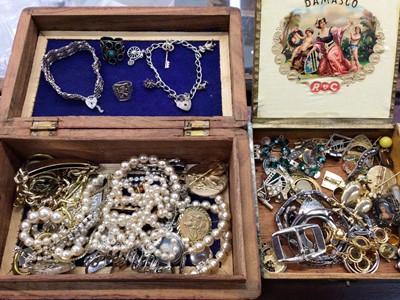 Lot 1098 - Group of costume jewellery including a silver charm bracelet, silver gate bracelet and other bijouterie