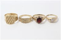 Lot 3256 - Four gentlemen's gold rings