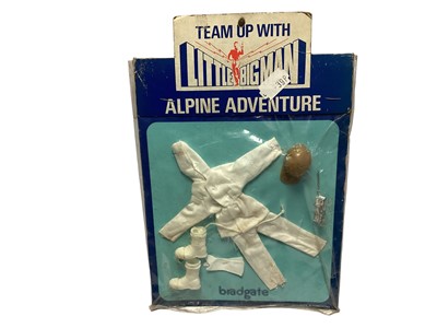 Lot 282 - Palitoy Bradgate Alpine Adventure Uniform, on card in cellophane pack No.22517 (1)