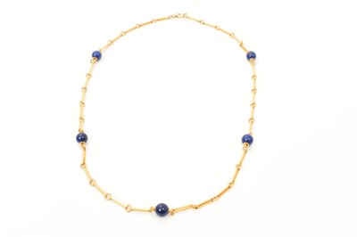 Lot 475 - Antique gold and lapis lazuli bead necklace with 15ct gold fetter links