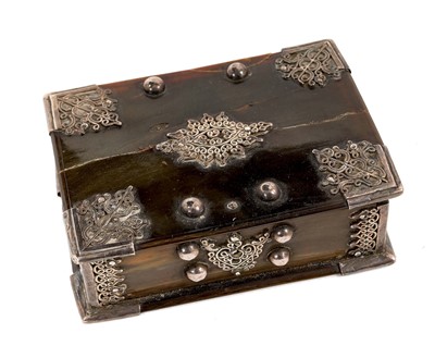 Lot 968 - 17th/18th century Continental horn and silver mounted jewellery box