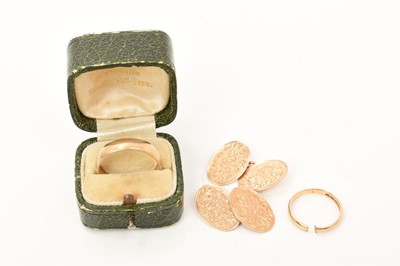 Lot 671 - Pair of 9ct gold cufflinks together with two 9ct gold wedding bands