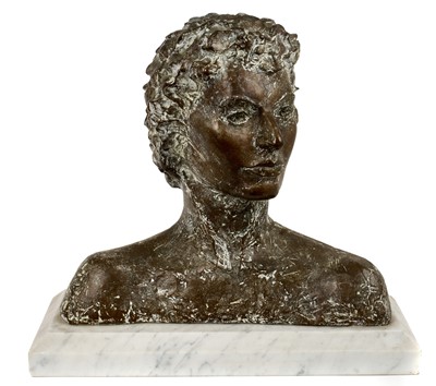 Lot 1009 - John Doubleday (b. 1947) bronze, female bust