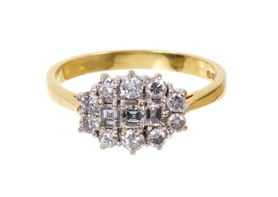 Lot 496 - Diamond ring