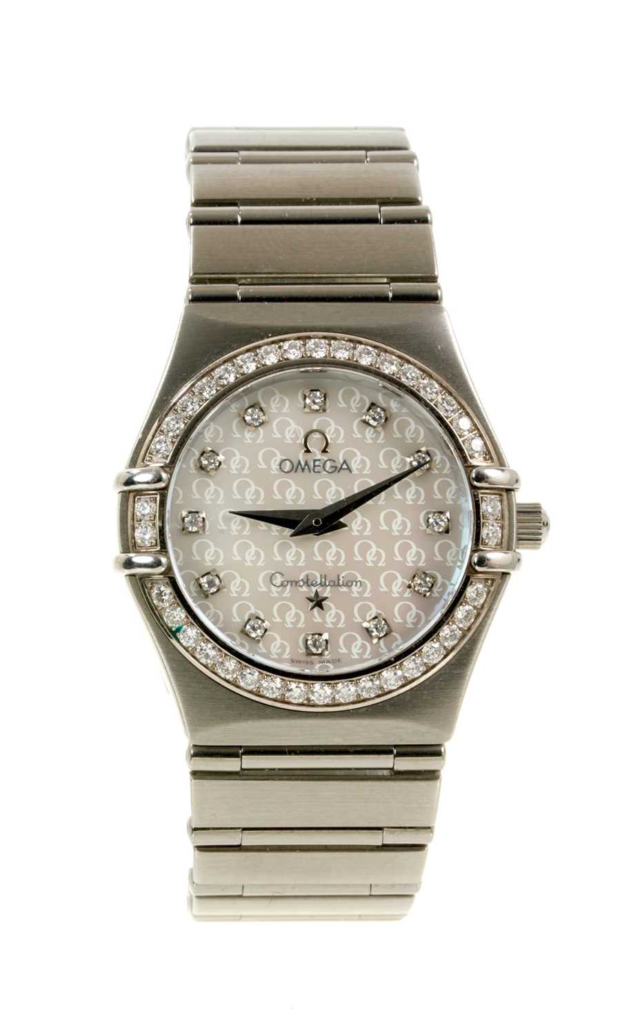 Lot 716 - Ladies Omega Constellation diamond and stainless steel wristwatch