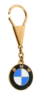 Lot 549 - 18ct gold and enamel BMW key ring with enamelled gold badge, 85mm.