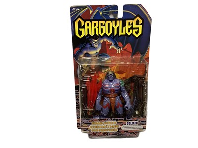 Lot 165 - Kenner Giochi Preziosi (c1995) Gargoyles Hard-wired Series action figures including Lexington No.65583, Goliath No.65581, Broadway No.65582, Xanatos No.65584 & Coldstone No.65586  (complete set), o...