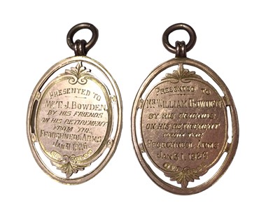 Lot 19 - Pair of unusual 9ct gold publicans' pendant fobs engraved with the Fforchneol Arms