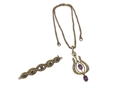 Lot 507 - Edwardian 14K gold sapphire and seed pearl bar brooch and similar amethyst and seed pearl pendant on gilt metal chain