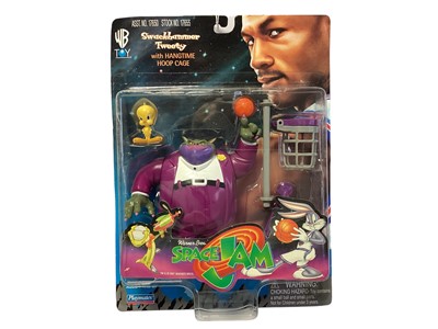 Lot 363 - Playmates Warner Bros (c1997) Space Jam Swackhammer Tweety, on card with bubblepack No.17655 (1)