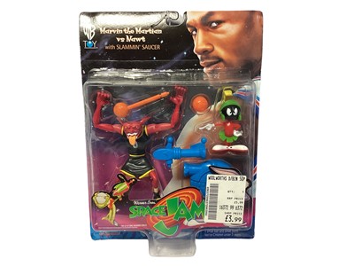 Lot 365 - Playmates Warner Bros (c1997) Space Jam Marvin the Martian v Nawt, on card with bubblepack No.17659 (1)